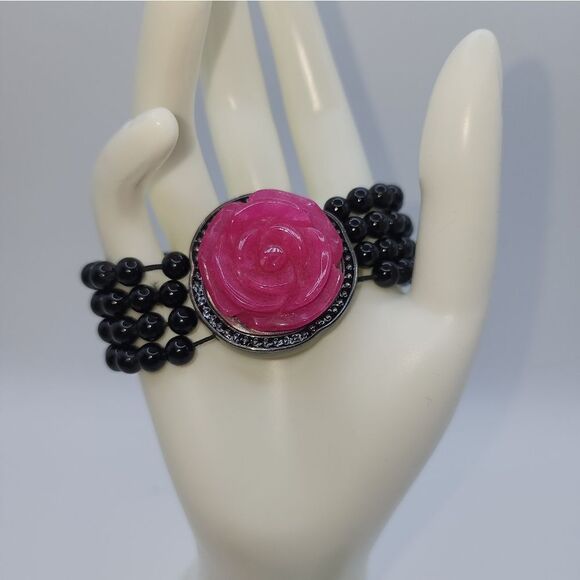 HSN Carved Jade Rose 4-in-1 Bracelet Stretch Onyx Bead Band Magnetic Flower NWOT - Picture 2 of 7